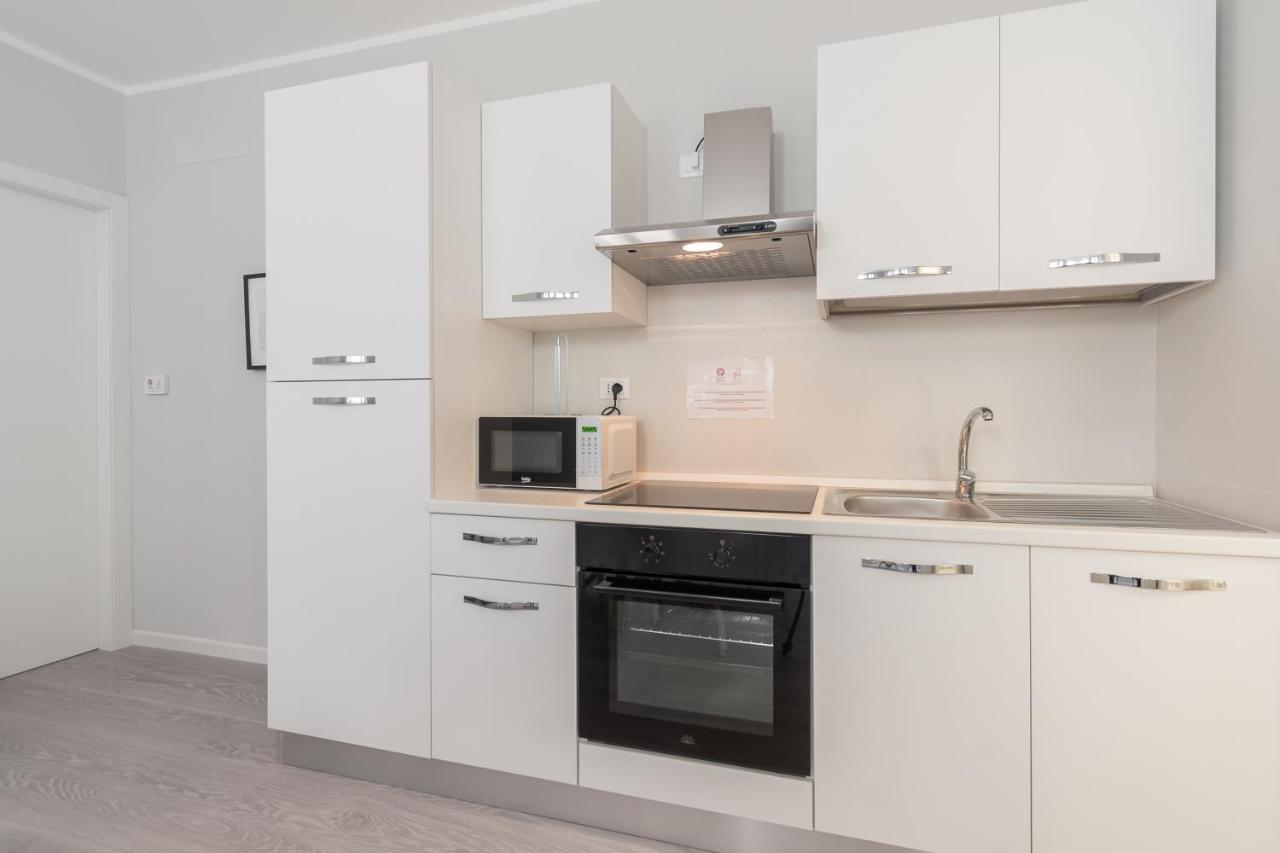 Palazzetto Vittoria - F&L Apartment Brescia Luaran gambar