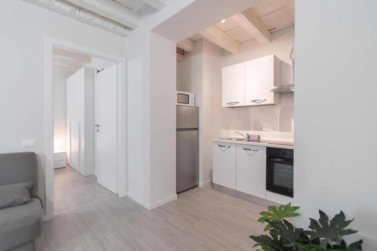 Palazzetto Vittoria - F&L Apartment Brescia Luaran gambar