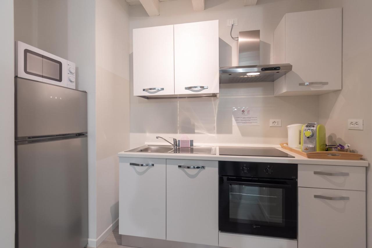 Palazzetto Vittoria - F&L Apartment Brescia Luaran gambar