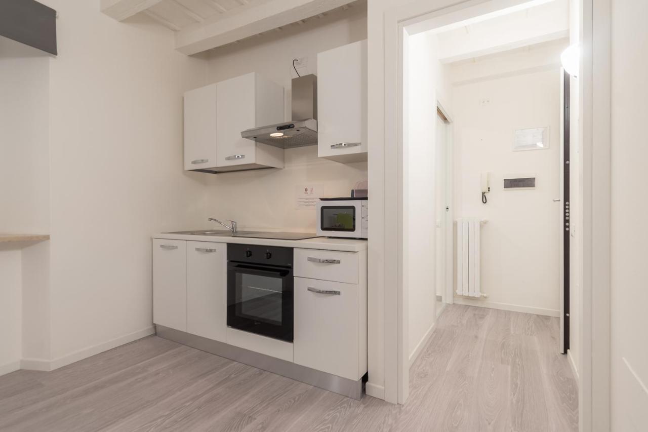 Palazzetto Vittoria - F&L Apartment Brescia Luaran gambar